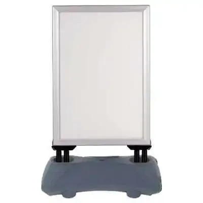 Display Wind-Sign Pro 50x70 gadeskilt sølv med hjul