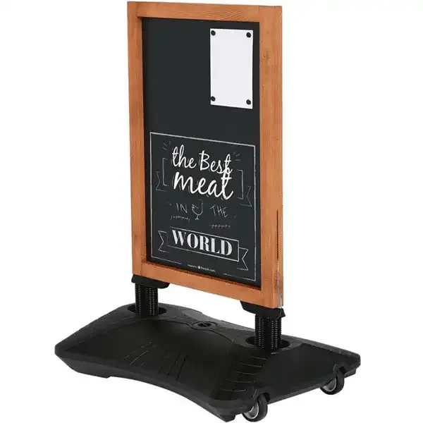Wind-Pro WOOD gadeskilt træ 59x78 cm med hjul