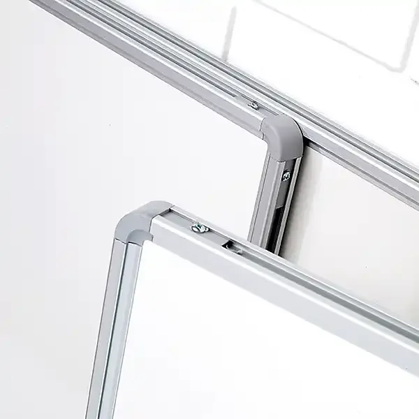 Display Professionel whiteboard fold-ud 400x120 cm emalje