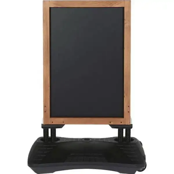 Wind-Pro WOOD gadeskilt træ 59x78 cm med hjul