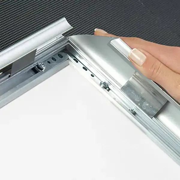 Display snapramme 70x100 cm 45 mm profil aluminium sølv
