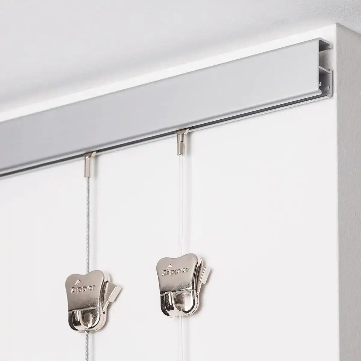 Display Cliprail Pro galleriskinne sølv 200 cm 45 kg