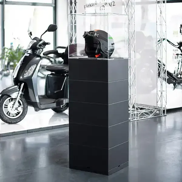 Display BygLet vitrine 140 cm sort med akryltop